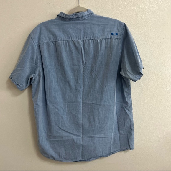 Oakley blue short sleeve button down - Picture 2 of 4